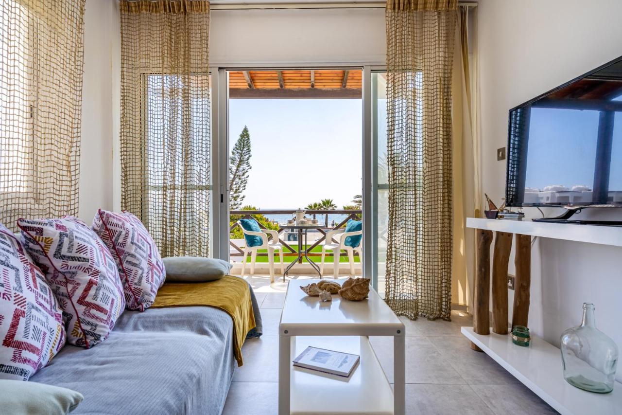 Seawaves 1- Bedroom Apartment Near Meneou Beach Larnaca Luaran gambar
