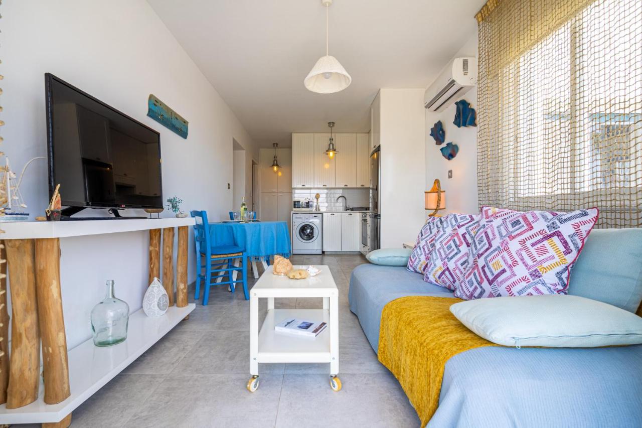 Seawaves 1- Bedroom Apartment Near Meneou Beach Larnaca Luaran gambar